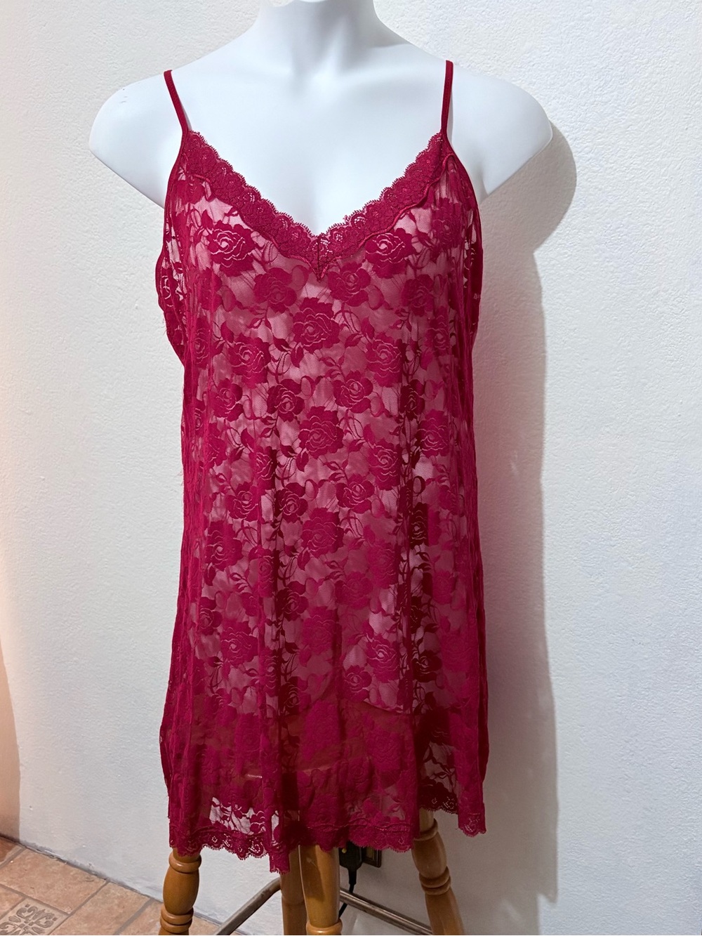 Vintage Y2K Delta Burke Scarlet Red Lace Babydoll Nightie Pin Up Glam Slip Roses